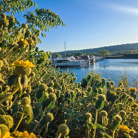 « houseboat » Clim•balneo•rooftop•valence Rhone Botel *