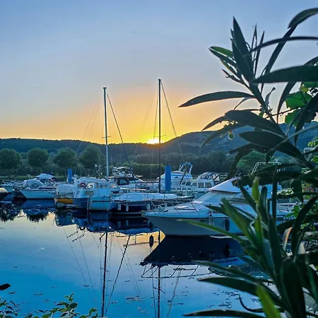 « houseboat » Clim•balneo•rooftop•valence Rhone Botel *