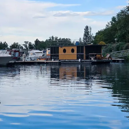 « houseboat » Clim•balneo•rooftop•valence Rhone Botel *