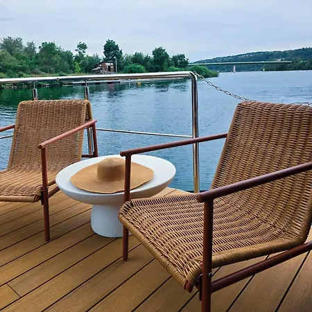 « houseboat » Clim•balneo•rooftop•valence Rhone Botel *